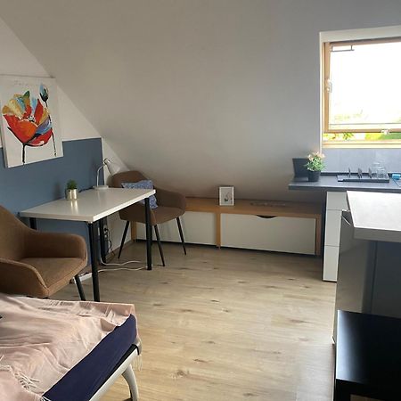 Ruhiges Zimmer Im Gasthaus Essen Exterior foto